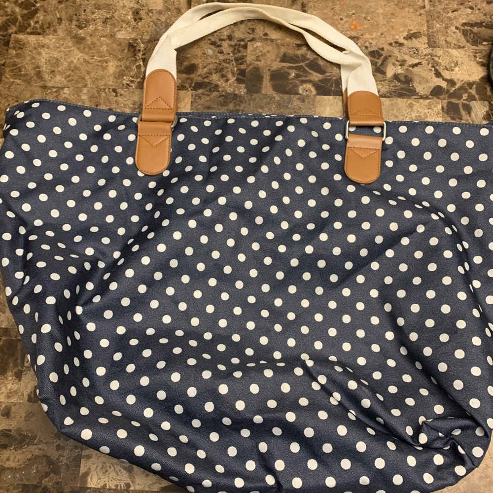 Medium size tote bag